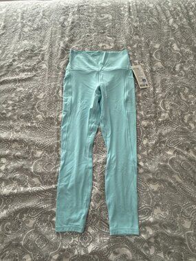 Lululemon Align Leggings with Pockets Size 8 25 inches BNWT Ice Blue